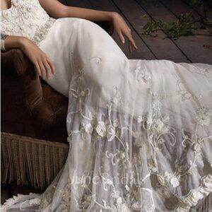 A-Line - Neckline Sweetheart - Sleeve Length Sleeveless wedding dress